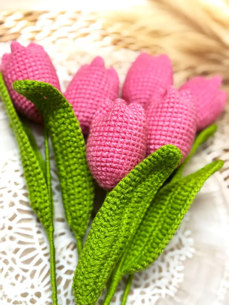 pink tulip bunch (1).webp