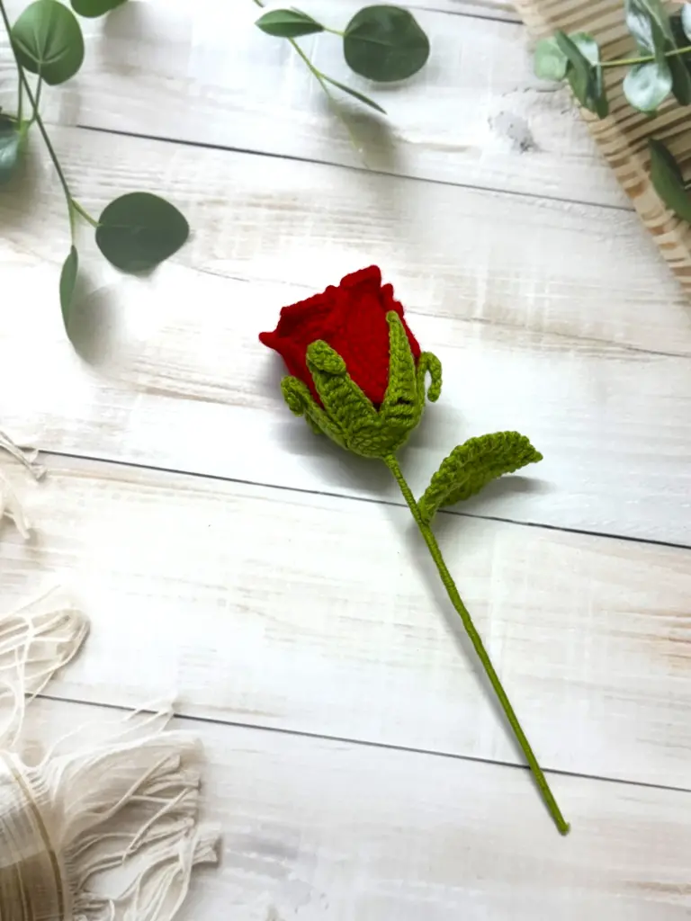 Red Rose | crochet N hooks